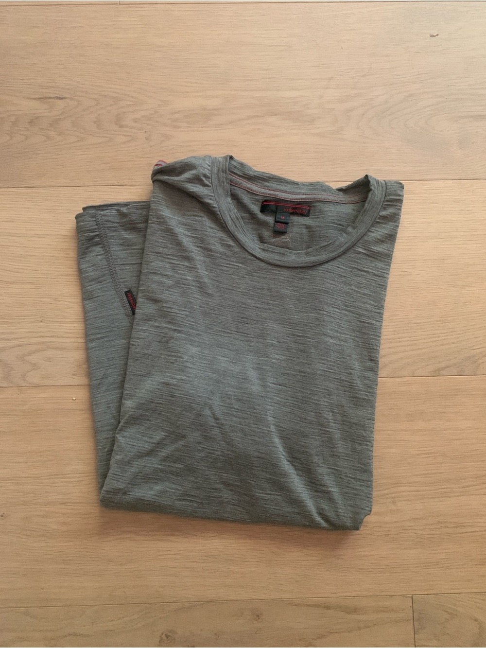 Icebreaker Merino lightweight 150 Mens M Crew Neck Shirt Outdoor Running Camping - Picture 9 of 9